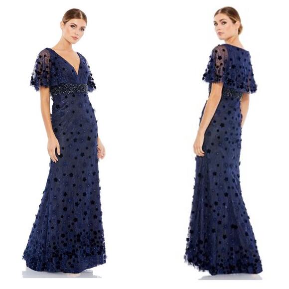 Mac Duggal 67712 Midnight Floral Appliqué Flutter Sleeve Lace Gown Size 10 NWT